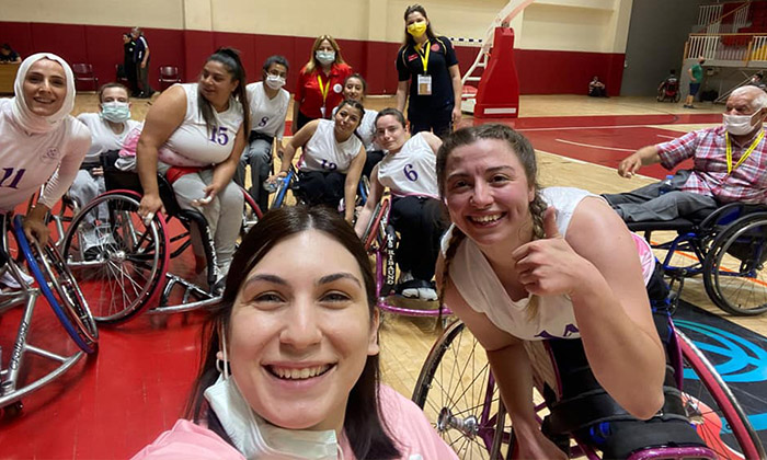 Lotus Çiçekleri Maçlarda Başarılar Elde Ediyor.